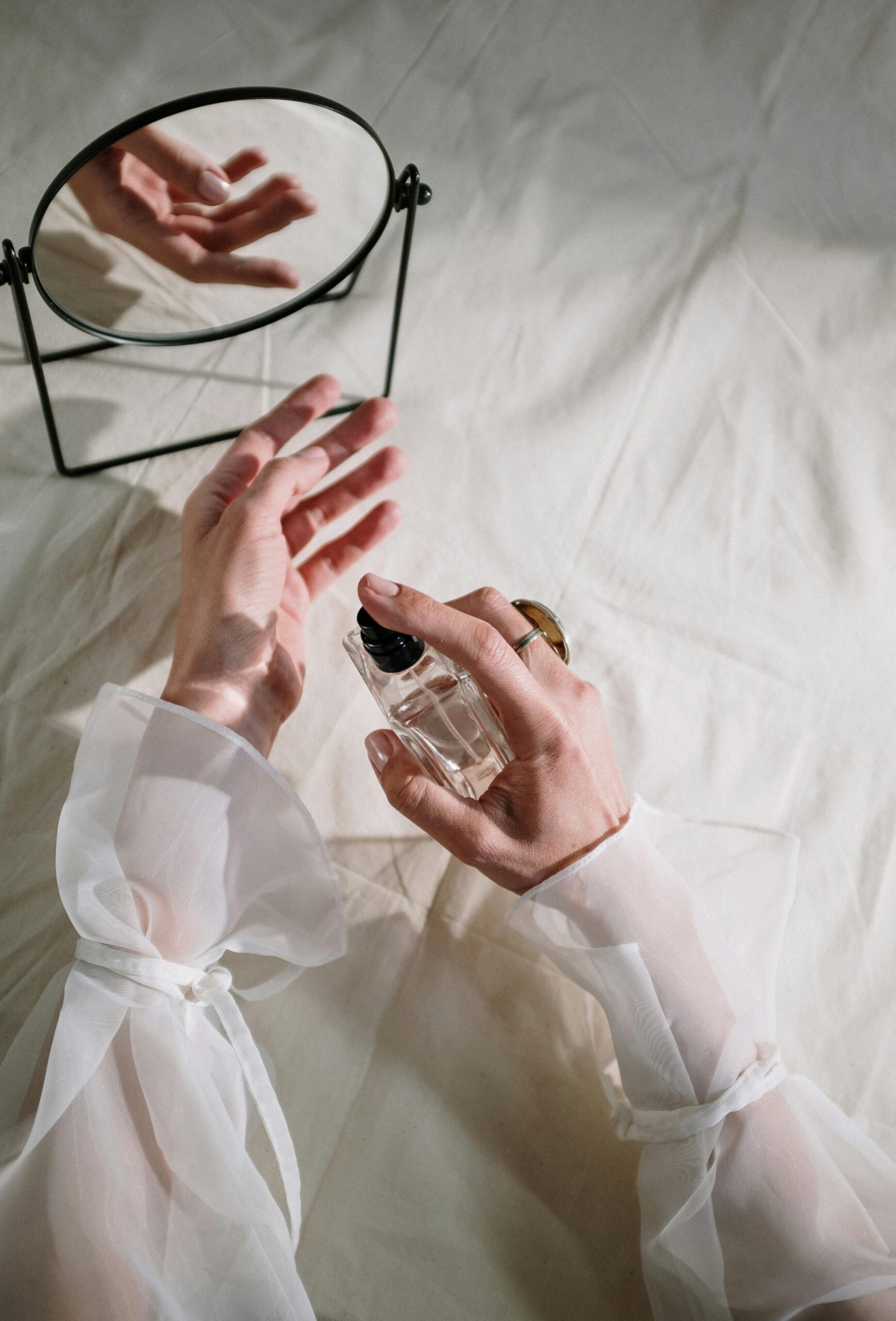 Fragrance World Nuit Men – Magia Nopții Într-un Parfum Masculin