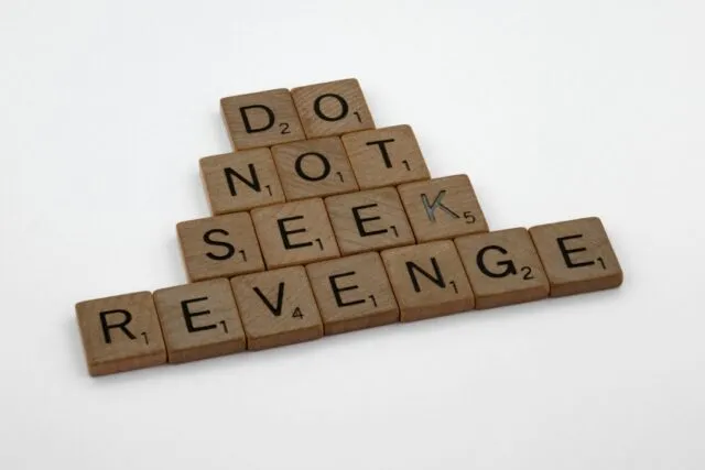 Photo charismatic leadership advantages risks
